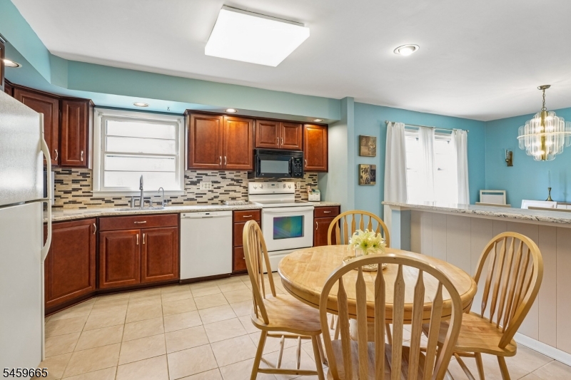 25 Manchester Drive Westfield NJ 07090