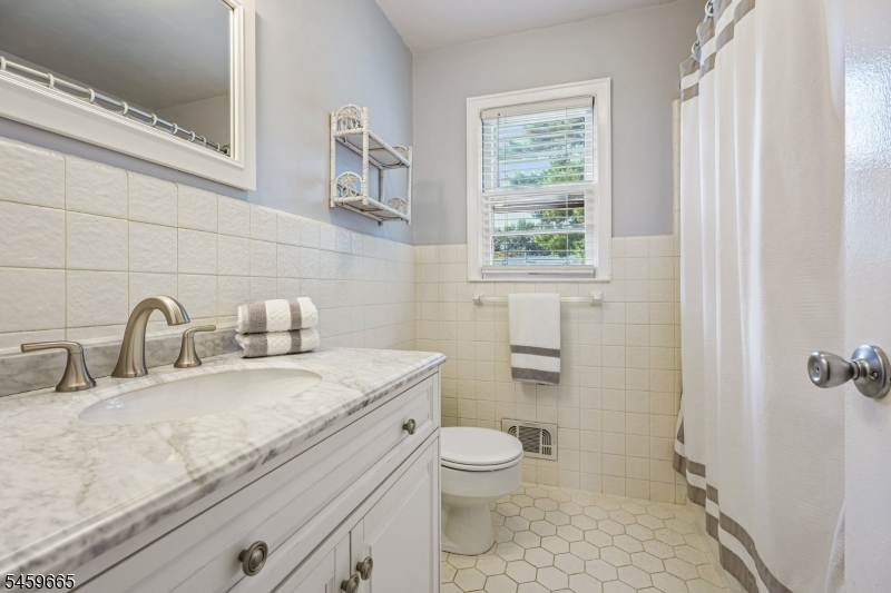 25 Manchester Drive Westfield NJ 07090
