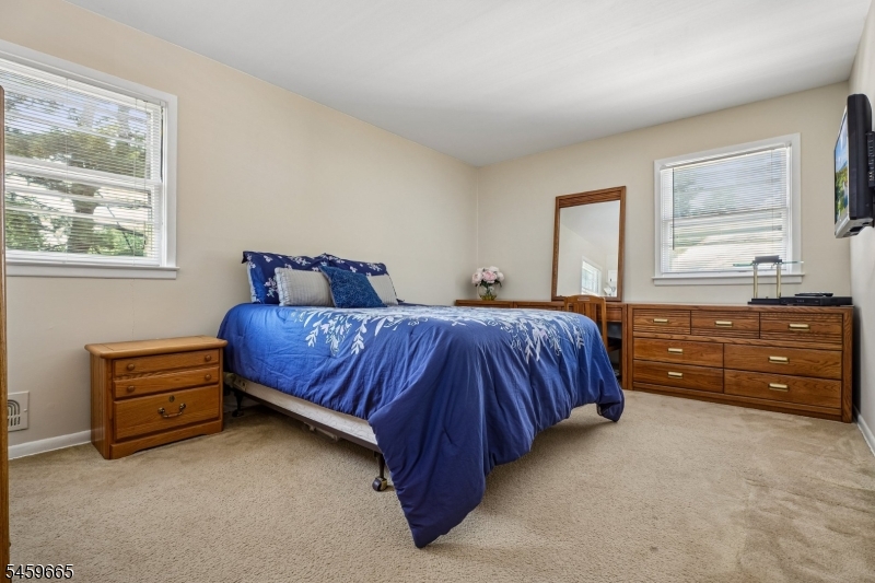 25 Manchester Drive Westfield NJ 07090