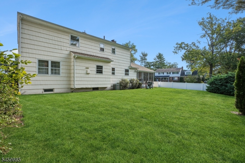 25 Manchester Drive Westfield NJ 07090
