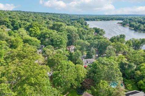 18 Mountainside Drive Wayne NJ 07470