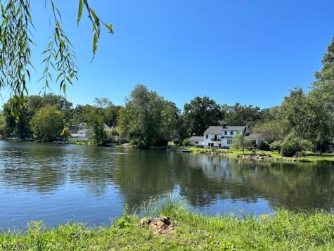 18 Mountainside Drive Wayne NJ 07470