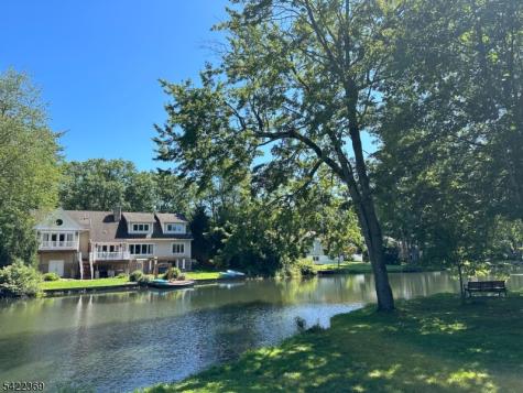 18 Mountainside Drive Wayne NJ 07470