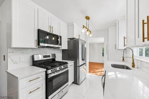 18 Mountainside Drive Wayne NJ 07470