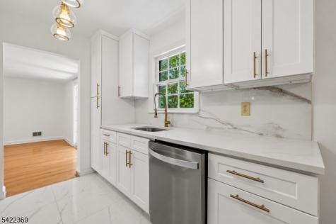 18 Mountainside Drive Wayne NJ 07470