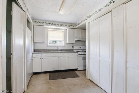 2 Grey Terrace Woodland Park NJ 07424