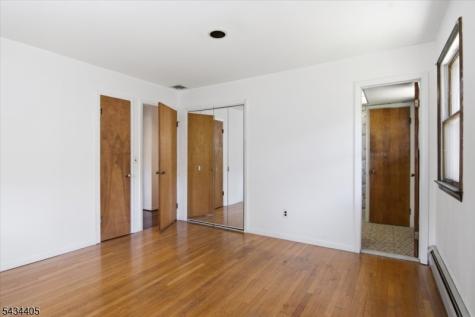 2 Grey Terrace Woodland Park NJ 07424