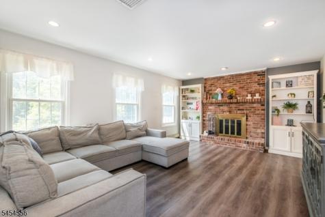 23 Lee Hill Road Byram NJ 07821