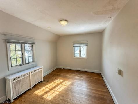 112 Oxford Place Glen Rock NJ 07452
