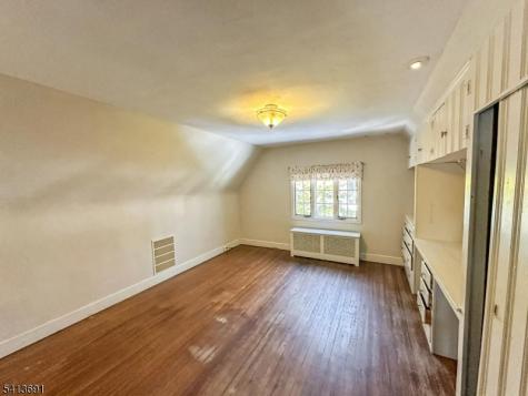 112 Oxford Place Glen Rock NJ 07452
