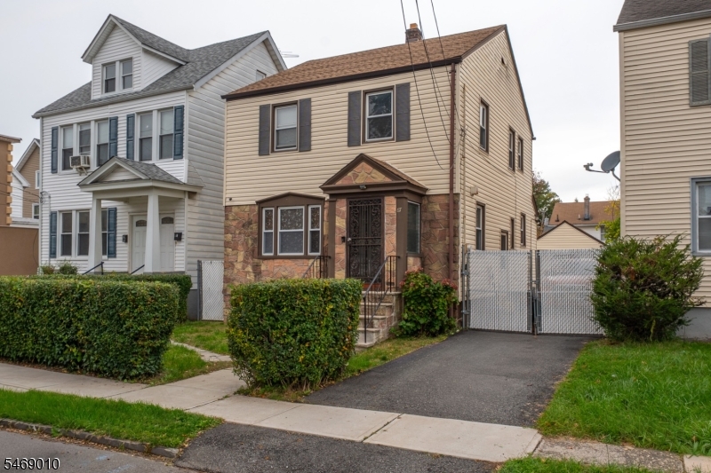 67 Philip Place Irvington NJ 07111