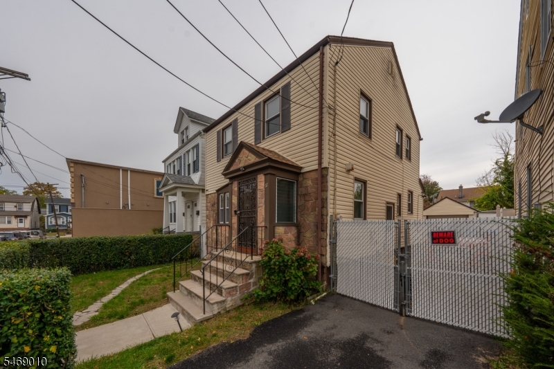 67 Philip Place Irvington NJ 07111