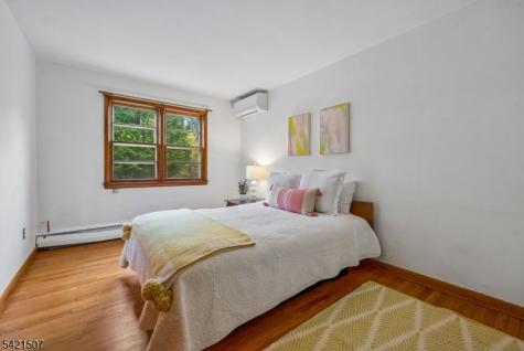 54 Briarhill Road Cedar Grove NJ 07009