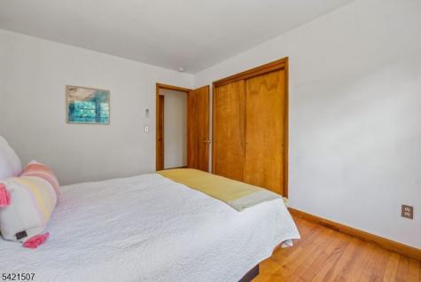 54 Briarhill Road Cedar Grove NJ 07009