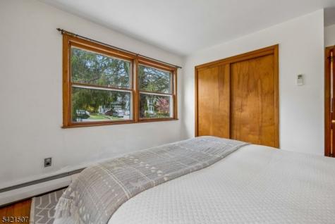 54 Briarhill Road Cedar Grove NJ 07009