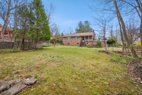 54 Briarhill Road Cedar Grove NJ 07009
