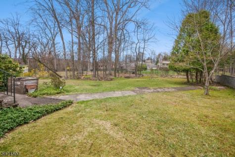 54 Briarhill Road Cedar Grove NJ 07009