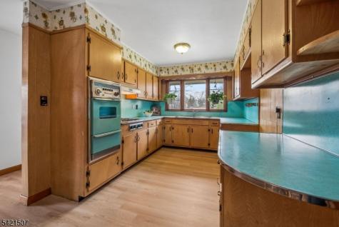 54 Briarhill Road Cedar Grove NJ 07009