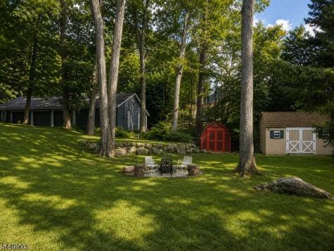 22 Lines Avenue Hopatcong NJ 07843