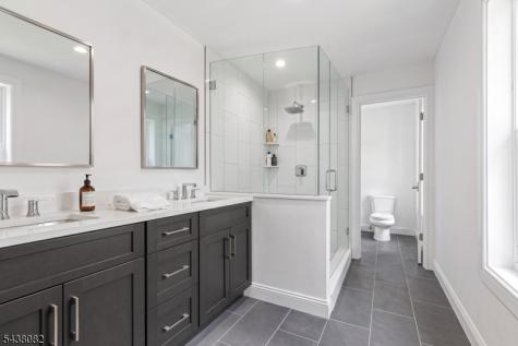 21 Woodruff Court New Providence NJ 07974