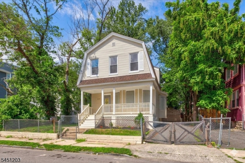 31 Voorhees Street Newark NJ 07108