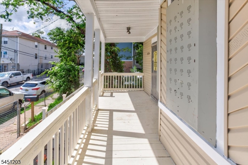 31 Voorhees Street Newark NJ 07108