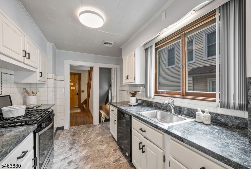 60 Mohr Avenue Bloomfield NJ 07003