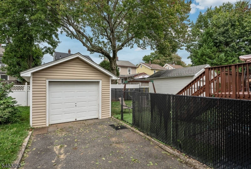 60 Mohr Avenue Bloomfield NJ 07003