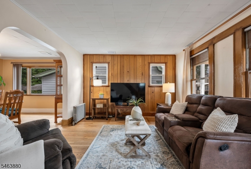 60 Mohr Avenue Bloomfield NJ 07003