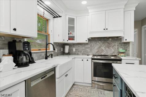 40 Tamarack Road White NJ 07823