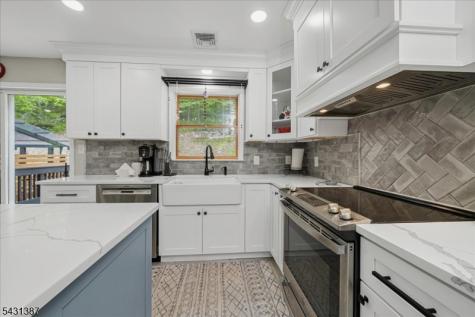 40 Tamarack Road White NJ 07823