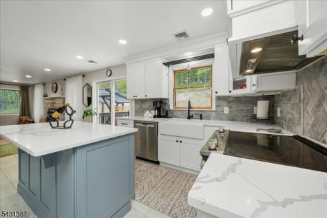 40 Tamarack Road White NJ 07823