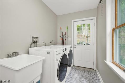 40 Tamarack Road White NJ 07823