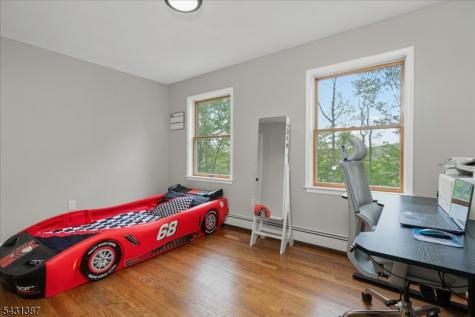 40 Tamarack Road White NJ 07823