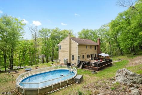 40 Tamarack Road White NJ 07823