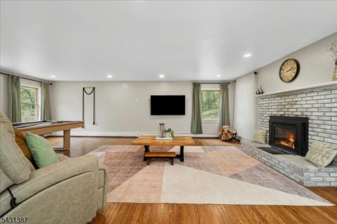40 Tamarack Road White NJ 07823