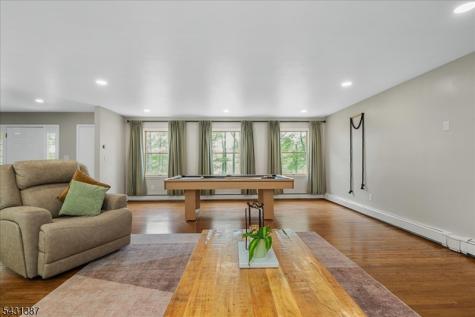 40 Tamarack Road White NJ 07823