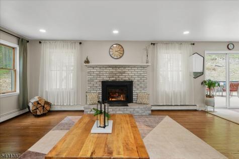 40 Tamarack Road White NJ 07823