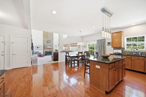 654 Skyline Drive Jefferson NJ 07849