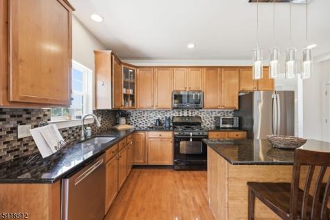 654 Skyline Drive Jefferson NJ 07849