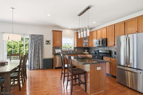 654 Skyline Drive Jefferson NJ 07849