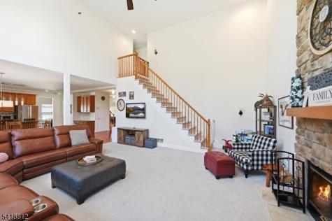 654 Skyline Drive Jefferson NJ 07849