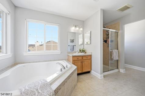 654 Skyline Drive Jefferson NJ 07849