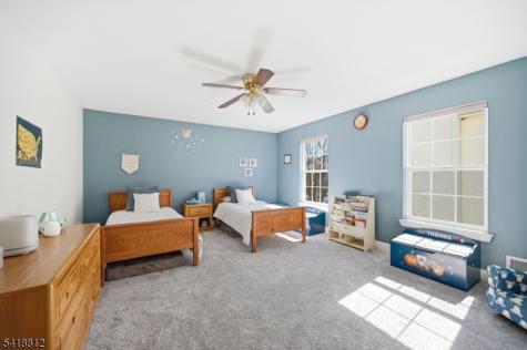 654 Skyline Drive Jefferson NJ 07849