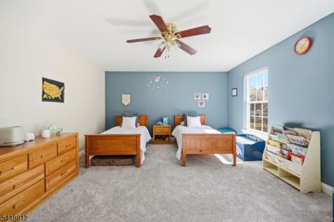 654 Skyline Drive Jefferson NJ 07849