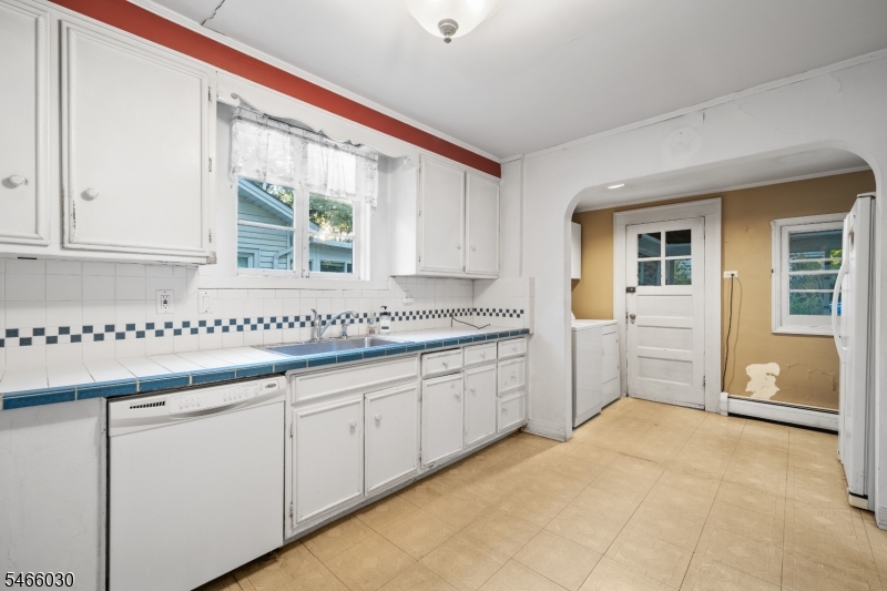 15 Edgar Place Nutley NJ 07110