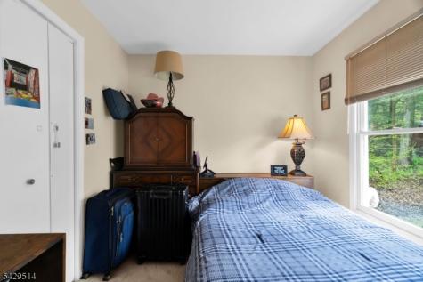 140 Papscoe Road West Milford NJ 07421