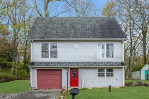 140 Papscoe Road West Milford NJ 07421