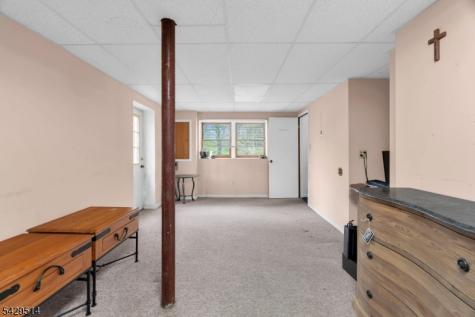 140 Papscoe Road West Milford NJ 07421