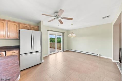 10 Lakeview Terrace Sussex NJ 07461